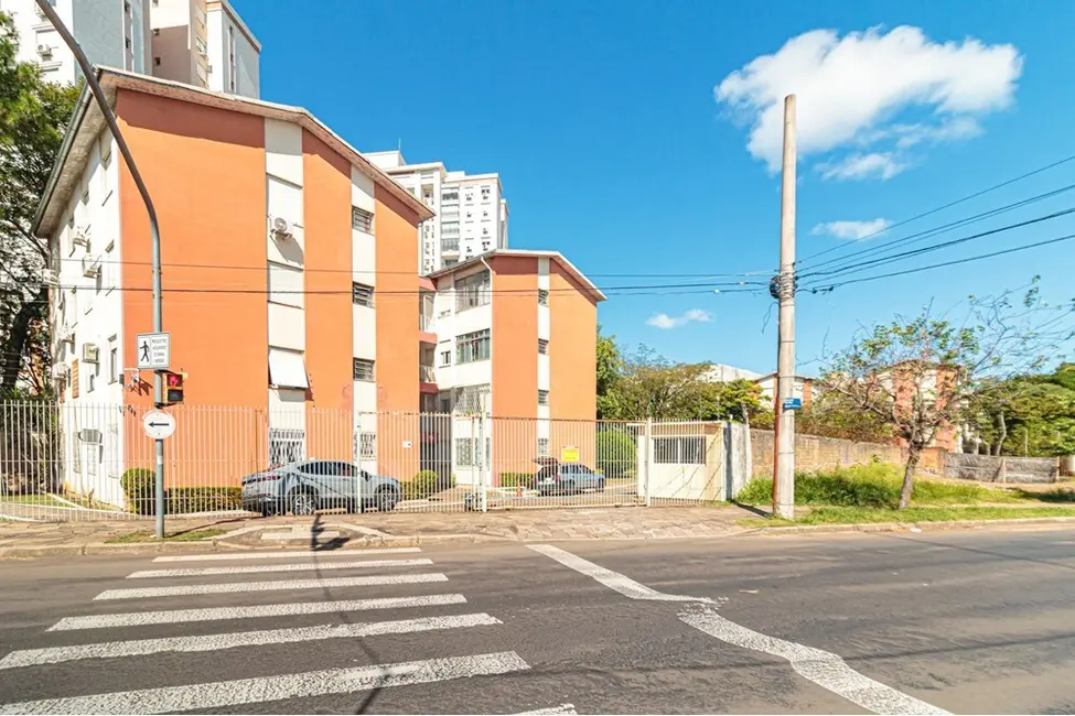 Foto 3 de Apartamento com 3 quartos à venda, 64m2 em Higienópolis, Porto Alegre - RS