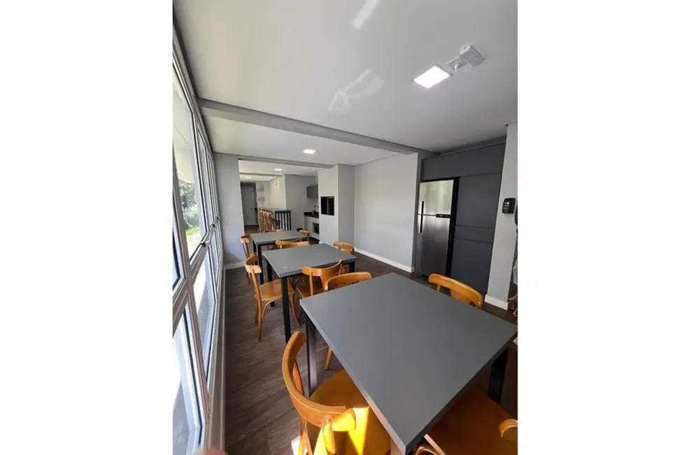 Apartamento com 2 quartos à venda, 67m2 em Vila Ipiranga, Porto Alegre - RS - imagem 6 Foto 6 de Apartamento com 2 quartos à venda, 67m2 em Vila Ipiranga, Porto Alegre - RS