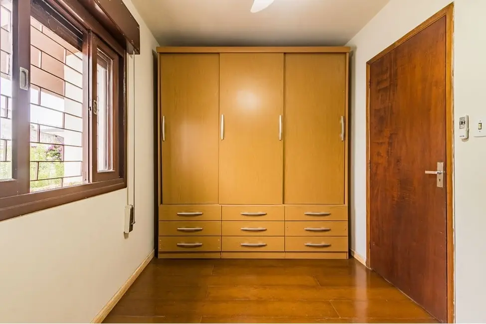 Foto 8 de Casa com 3 quartos à venda, 330m2 em Vila Ipiranga, Porto Alegre - RS