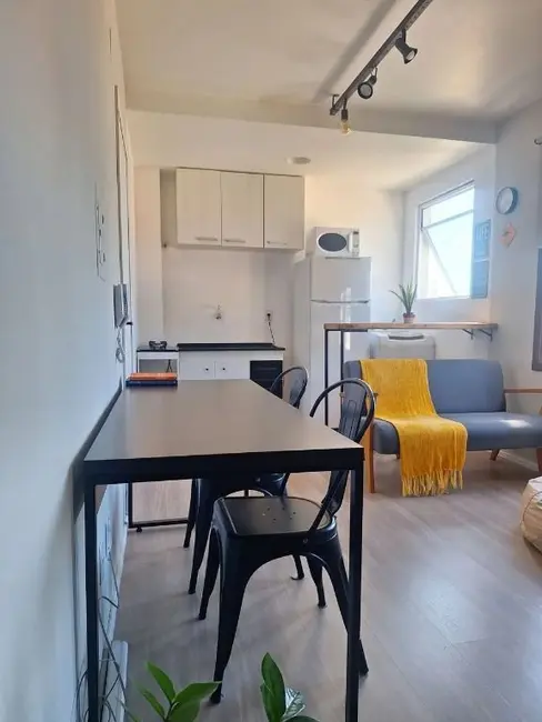 Apartamento com 1 quarto à venda, 32m2 em Azenha, Porto Alegre - RS - imagem 3 Foto 3 de Apartamento com 1 quarto à venda, 32m2 em Azenha, Porto Alegre - RS