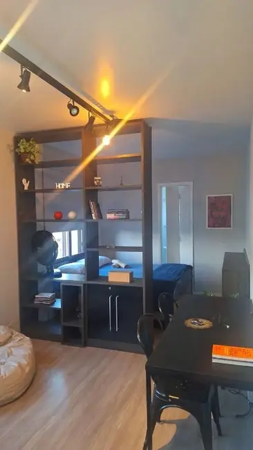 Foto 1 de Apartamento com 1 quarto à venda, 32m2 em Azenha, Porto Alegre - RS