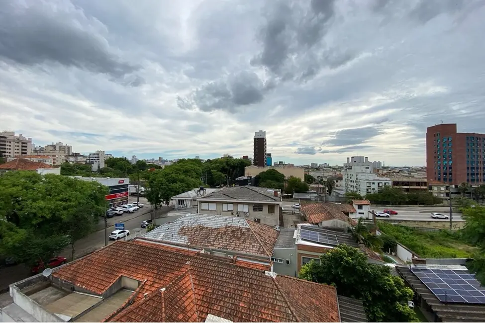 Foto 2 de Apartamento com 3 quartos à venda, 76m2 em São João, Porto Alegre - RS
