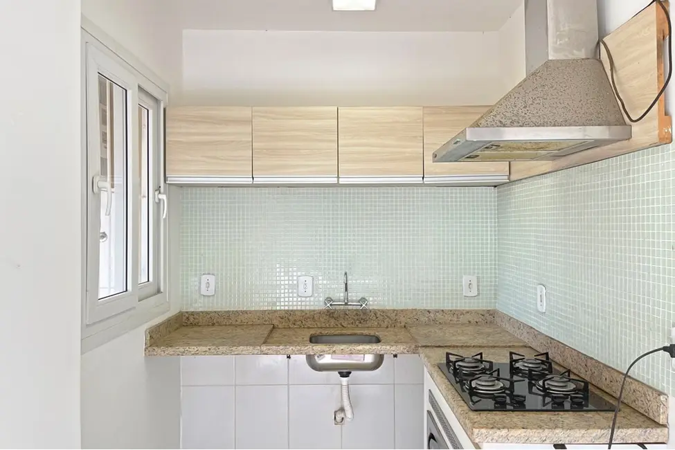 Foto 5 de Casa com 2 quartos à venda, 76m2 em Guarujá, Porto Alegre - RS