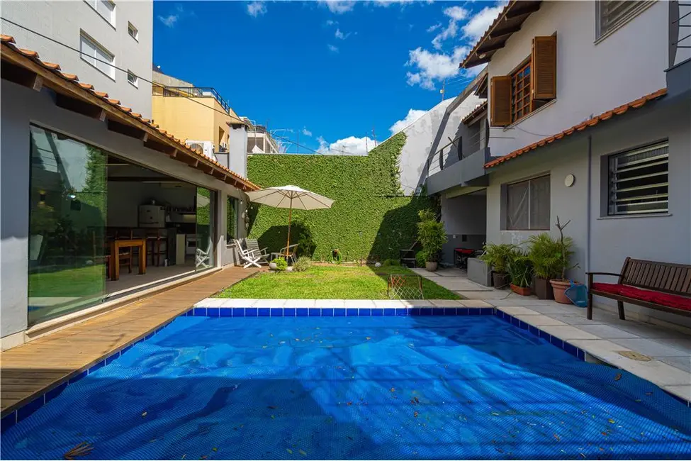 Foto 1 de Casa com 4 quartos à venda, 300m2 em Jardim Lindóia, Porto Alegre - RS