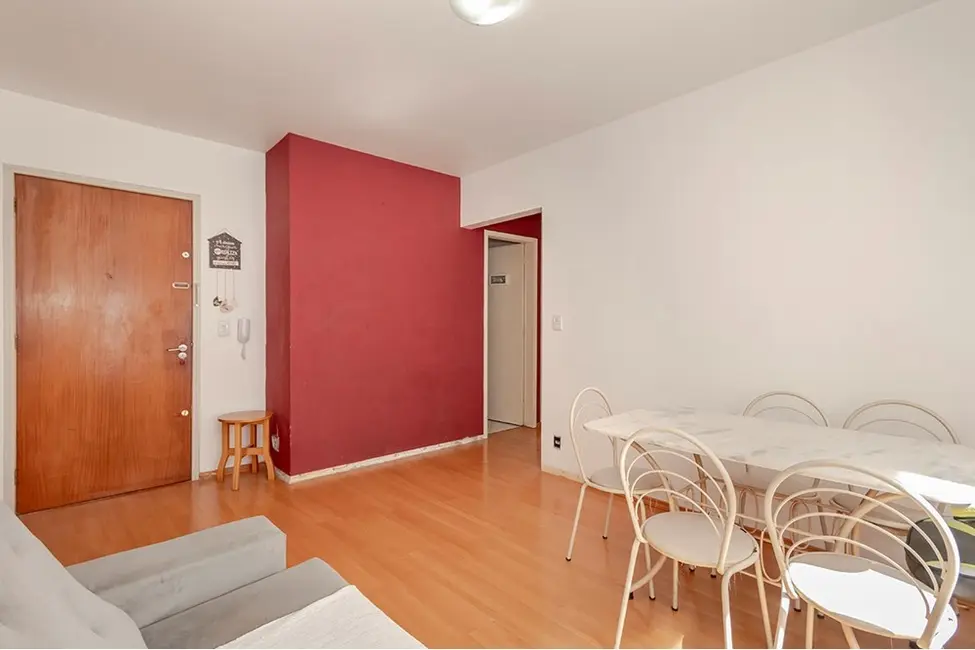 Foto 4 de Apartamento com 2 quartos à venda, 59m2 em Passo da Areia, Porto Alegre - RS