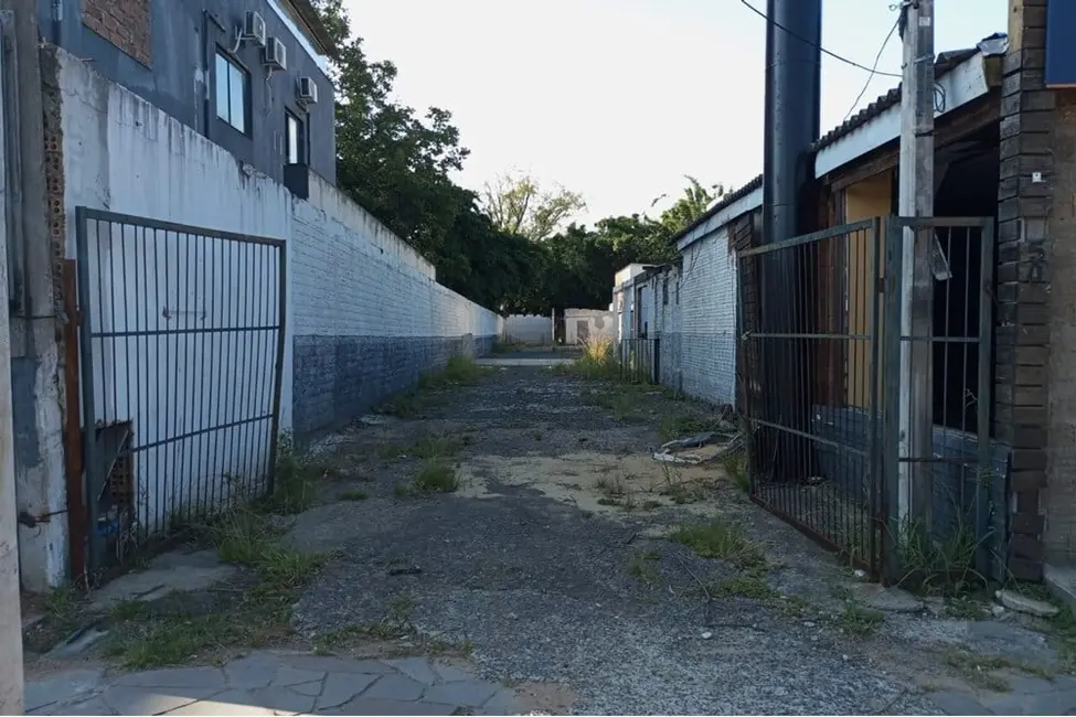 Foto 2 de Terreno / Lote à venda em Jardim Sabará, Porto Alegre - RS