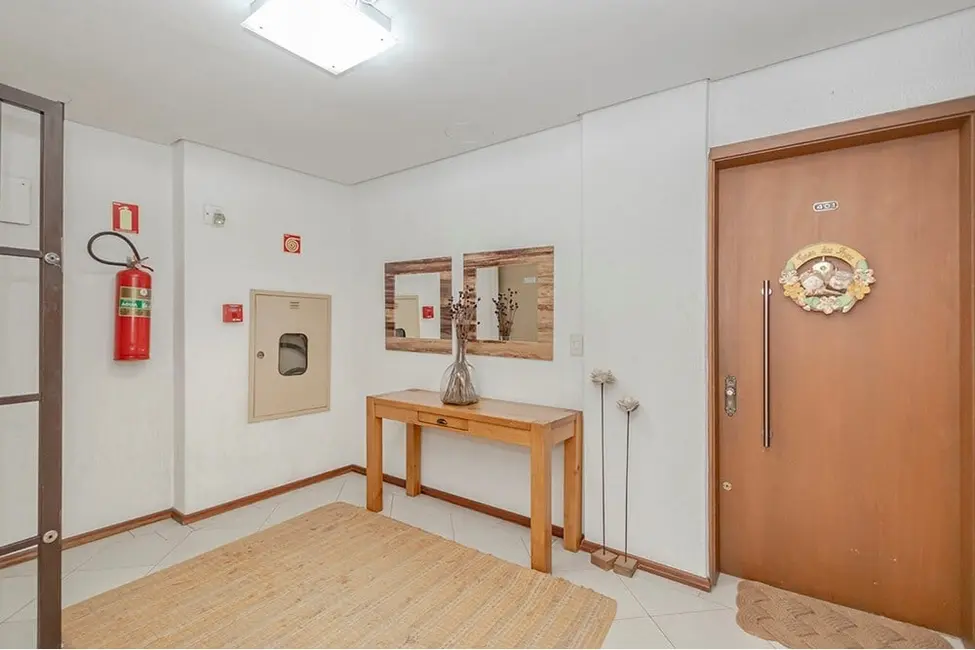 Foto 7 de Apartamento com 3 quartos à venda, 124m2 em Jardim Itu, Porto Alegre - RS