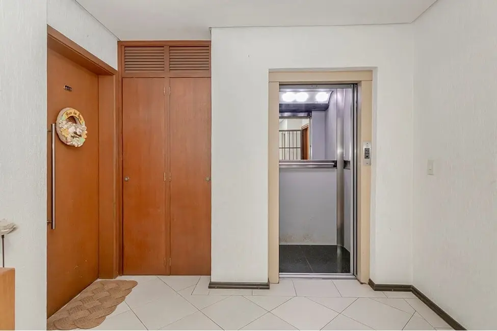 Foto 8 de Apartamento com 3 quartos à venda, 124m2 em Jardim Itu, Porto Alegre - RS