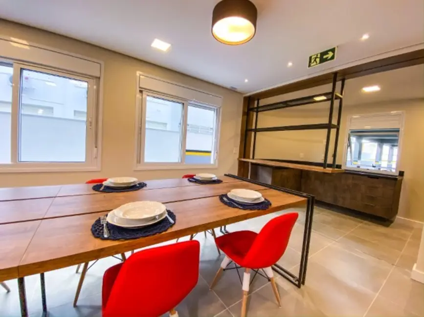 Apartamento com 2 quartos à venda, 66m2 em Menino Deus, Porto Alegre - RS - imagem 4 Foto 4 de Apartamento com 2 quartos à venda, 66m2 em Menino Deus, Porto Alegre - RS