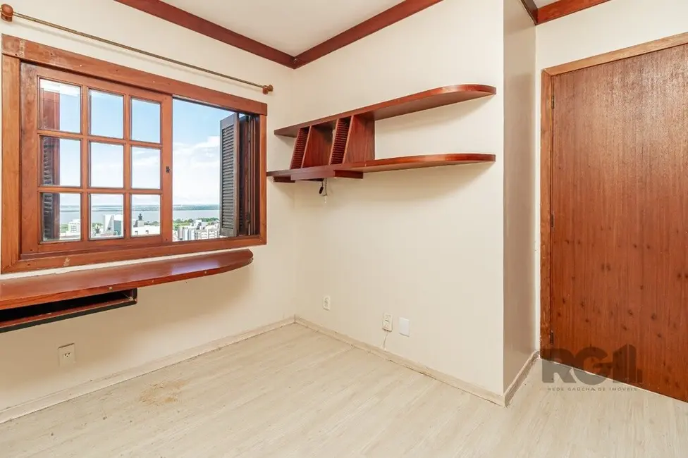 Apartamento com 3 quartos à venda, 118m2 em Menino Deus, Porto Alegre - RS - imagem 6 Foto 6 de Apartamento com 3 quartos à venda, 118m2 em Menino Deus, Porto Alegre - RS