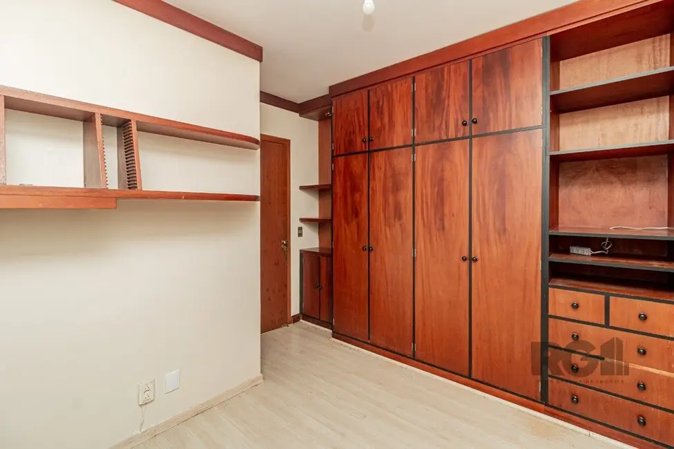 Apartamento com 3 quartos à venda, 118m2 em Menino Deus, Porto Alegre - RS - imagem 5 Foto 5 de Apartamento com 3 quartos à venda, 118m2 em Menino Deus, Porto Alegre - RS