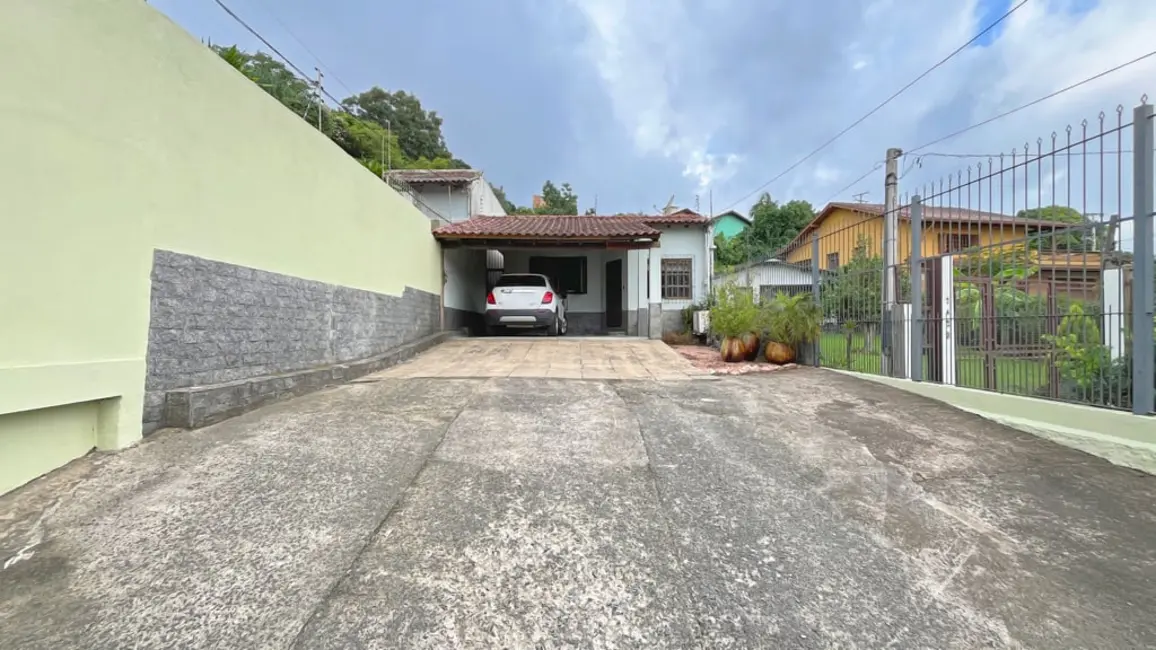 Foto 4 de Casa com 3 quartos à venda, 156m2 em Vila Nova, Porto Alegre - RS