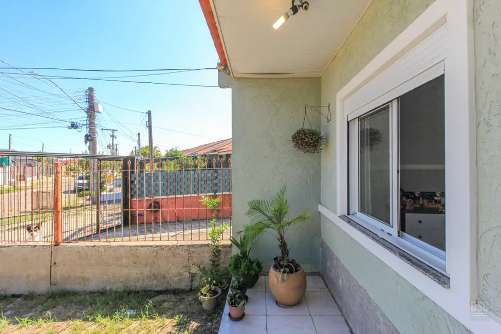 Foto 1 de Casa com 2 quartos à venda, 46m2 em Hípica, Porto Alegre - RS