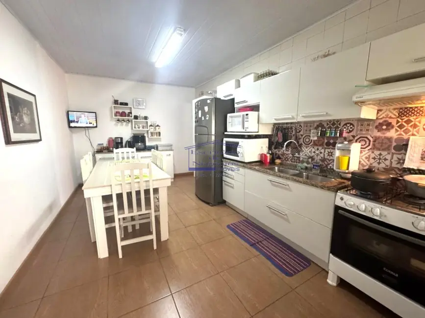 Foto 4 de Casa com 2 quartos à venda, 110m2 em Vila Nova, Porto Alegre - RS