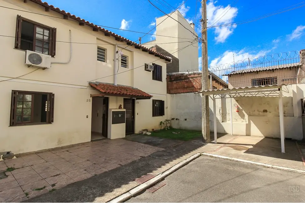 Foto 3 de Casa de Condomínio com 3 quartos à venda, 73m2 em Vila Nova, Porto Alegre - RS