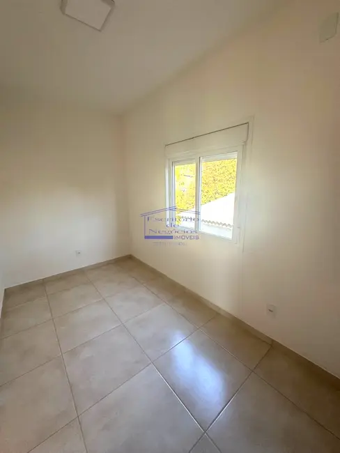 Foto 6 de Casa de Condomínio com 2 quartos para alugar, 58m2 em Vila Nova, Porto Alegre - RS