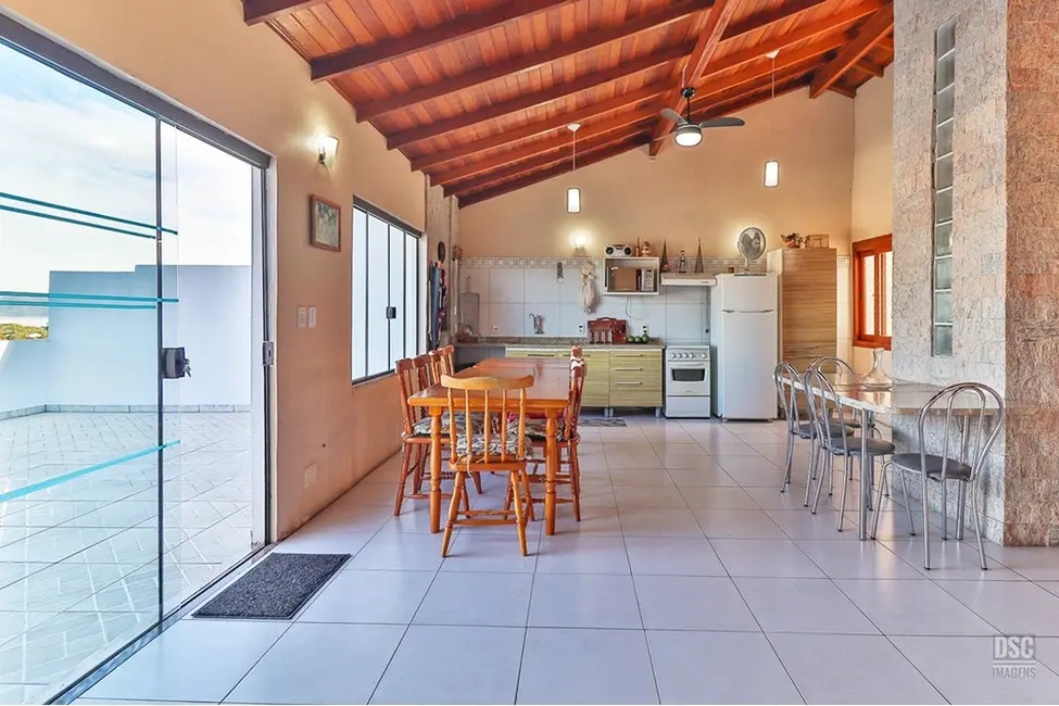 Foto 6 de Casa com 5 quartos à venda, 383m2 em Ipanema, Porto Alegre - RS