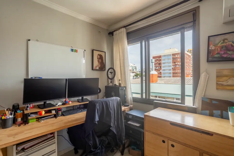 Apartamento com 2 quartos à venda, 65m2 em Menino Deus, Porto Alegre - RS - imagem 6 Foto 6 de Apartamento com 2 quartos à venda, 65m2 em Menino Deus, Porto Alegre - RS