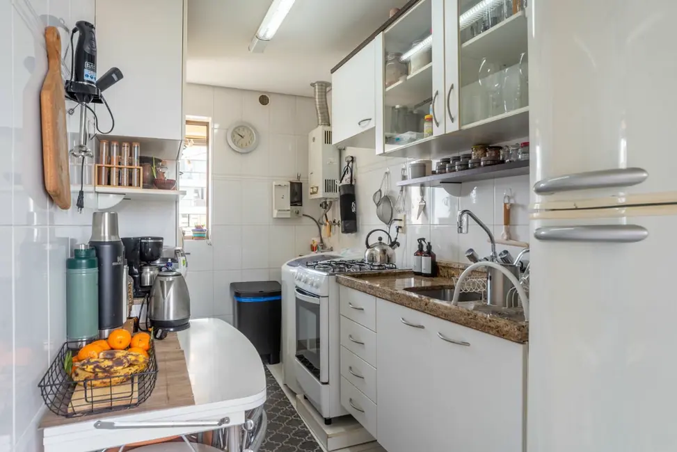 Apartamento com 2 quartos à venda, 65m2 em Menino Deus, Porto Alegre - RS - imagem 7 Foto 7 de Apartamento com 2 quartos à venda, 65m2 em Menino Deus, Porto Alegre - RS