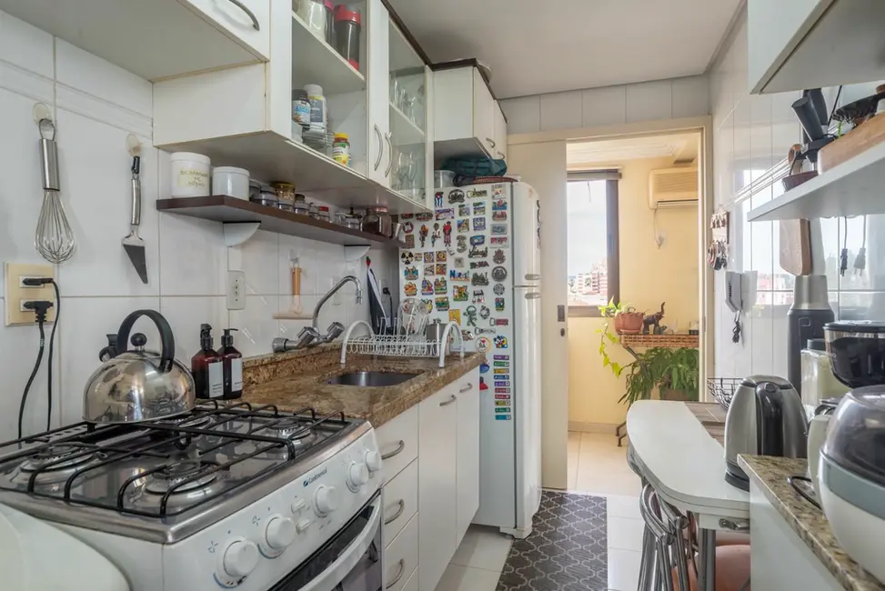 Apartamento com 2 quartos à venda, 65m2 em Menino Deus, Porto Alegre - RS - imagem 8 Foto 8 de Apartamento com 2 quartos à venda, 65m2 em Menino Deus, Porto Alegre - RS