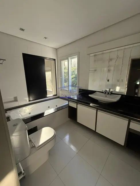 Casa com 3 quartos à venda, 397m2 em Lomba do Pinheiro, Porto Alegre - RS - imagem 8 Foto 8 de Casa com 3 quartos à venda, 397m2 em Lomba do Pinheiro, Porto Alegre - RS