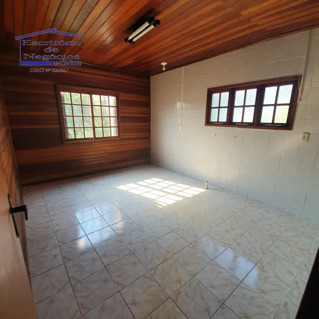 Foto 6 de Casa com 3 quartos para alugar, 200m2 em Vila Nova, Porto Alegre - RS