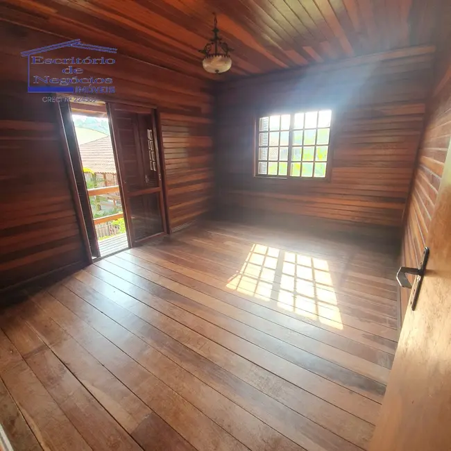 Foto 8 de Casa com 3 quartos para alugar, 200m2 em Vila Nova, Porto Alegre - RS