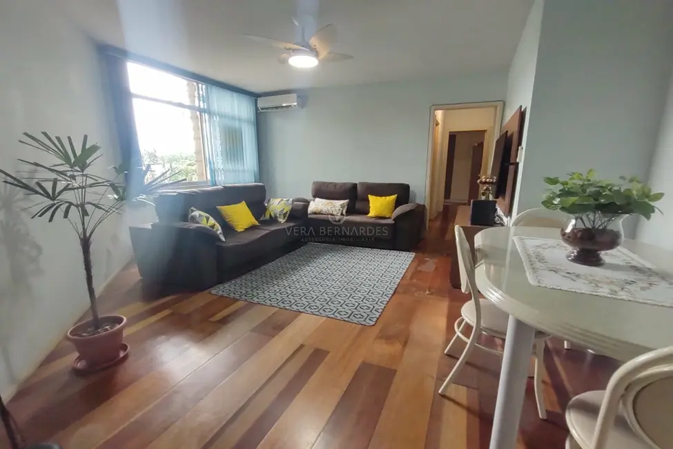 Foto 2 de Apartamento com 2 quartos à venda, 64m2 em Cristal, Porto Alegre - RS