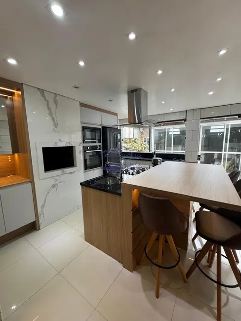 Foto 4 de Casa com 1 quarto à venda, 150m2 em Hípica, Porto Alegre - RS