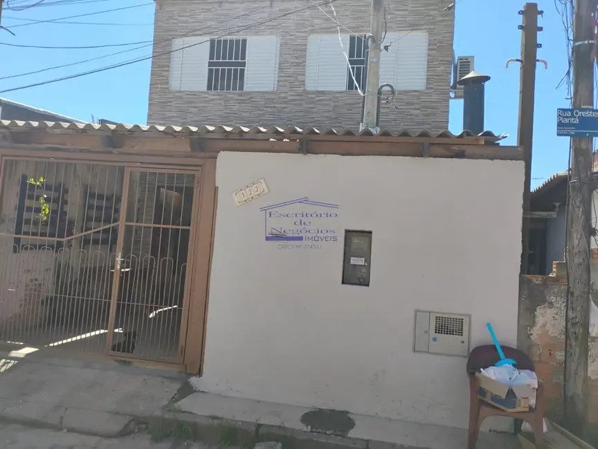 Foto 1 de Casa com 3 quartos à venda, 150m2 em Camaquã, Porto Alegre - RS