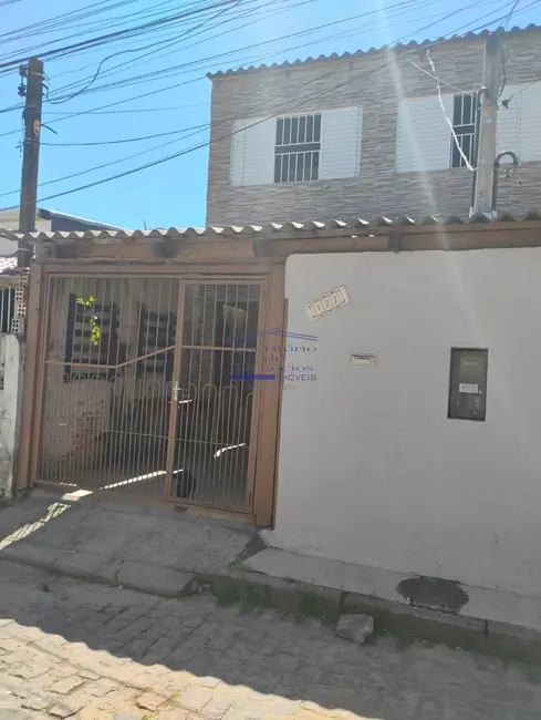 Foto 2 de Casa com 3 quartos à venda, 150m2 em Camaquã, Porto Alegre - RS