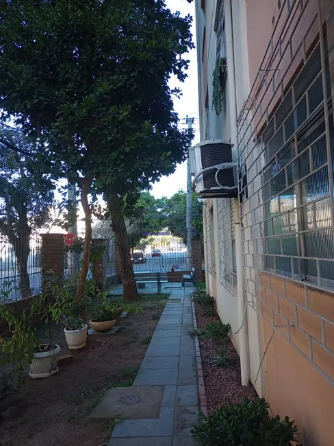 Foto 6 de Apartamento com 2 quartos à venda, 47m2 em Cavalhada, Porto Alegre - RS