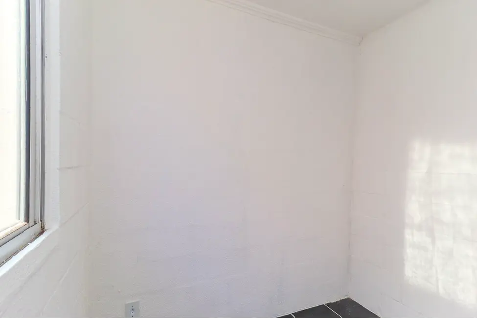Foto 2 de Apartamento com 2 quartos à venda, 36m2 em Vila Nova, Porto Alegre - RS