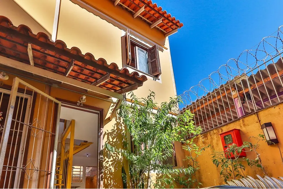 Foto 1 de Casa de Condomínio com 2 quartos à venda, 58m2 em Ipanema, Porto Alegre - RS