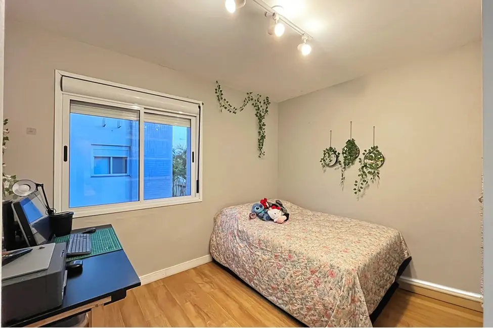 Foto 2 de Apartamento com 2 quartos à venda, 67m2 em Camaquã, Porto Alegre - RS