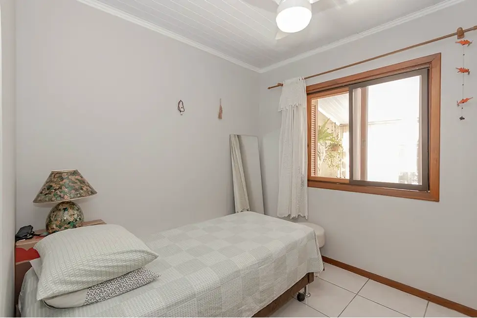 Foto 9 de Casa com 2 quartos à venda, 61m2 em Hípica, Porto Alegre - RS