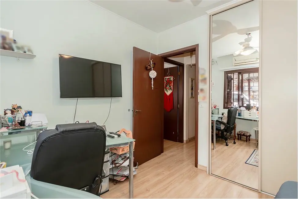 Foto 2 de Casa com 4 quartos à venda, 174m2 em Moinhos de Vento, Porto Alegre - RS