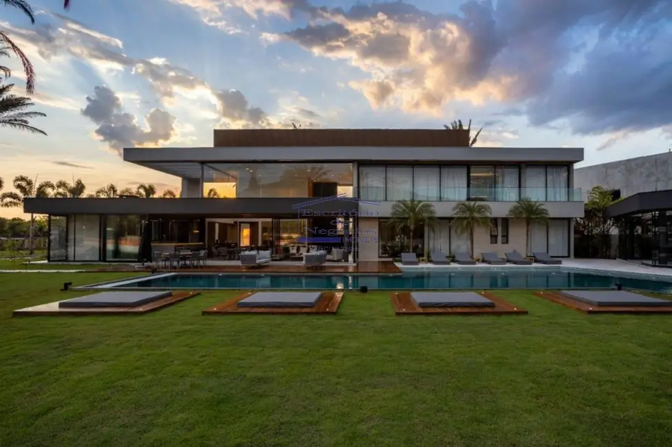 Foto 5 de Casa de Condomínio com 7 quartos à venda, 1400m2 em Guaruja - SP