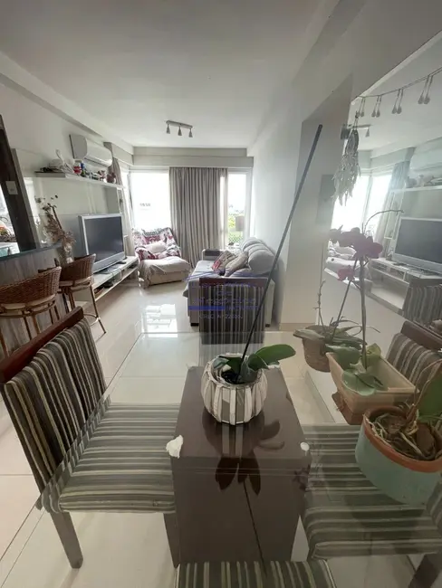 Foto 4 de Apartamento com 3 quartos à venda, 72m2 em Cavalhada, Porto Alegre - RS