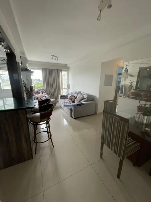 Apartamento com 3 quartos à venda, 72m2 em Cavalhada, Porto Alegre - RS - imagem 4 Foto 4 de Apartamento com 3 quartos à venda, 72m2 em Cavalhada, Porto Alegre - RS