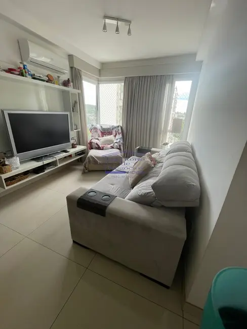 Foto 1 de Apartamento com 3 quartos à venda, 72m2 em Cavalhada, Porto Alegre - RS