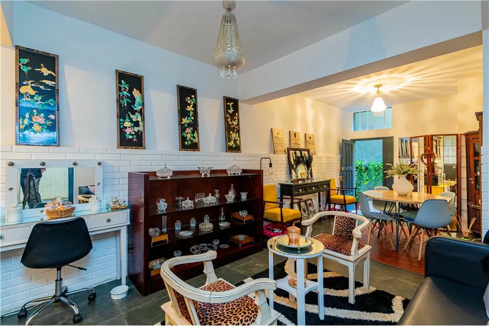 Apartamento com 2 quartos à venda, 110m2 em Independência, Porto Alegre - RS - imagem 8 Foto 8 de Apartamento com 2 quartos à venda, 110m2 em Independência, Porto Alegre - RS