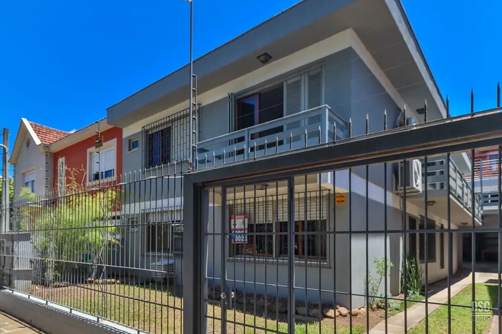 Foto 1 de Casa com 7 quartos à venda, 330m2 em Vila Ipiranga, Porto Alegre - RS