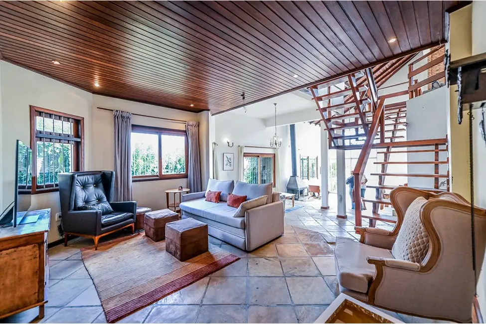 Foto 1 de Casa com 4 quartos à venda, 329m2 em Ipanema, Porto Alegre - RS