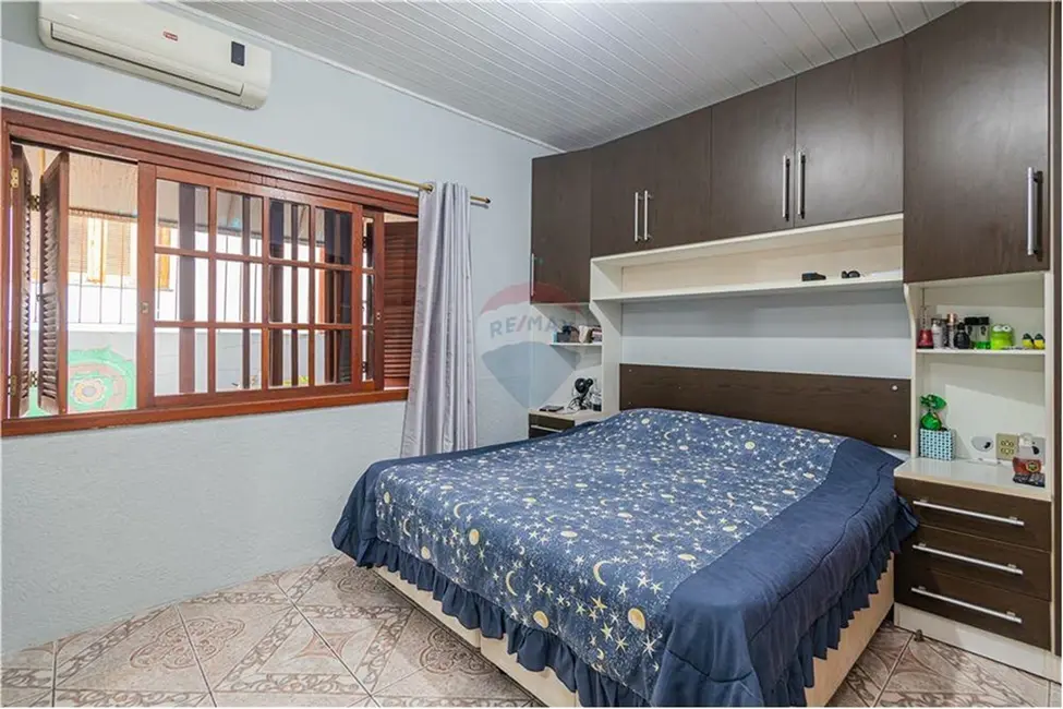 Foto 7 de Casa com 3 quartos à venda, 167m2 em Nonoai, Porto Alegre - RS