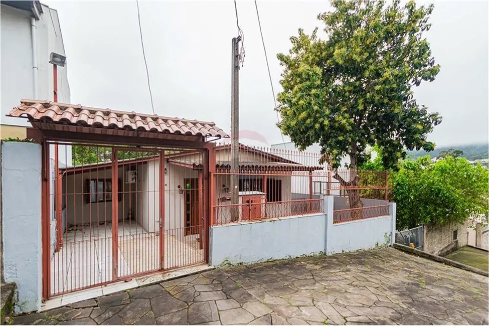 Foto 1 de Casa com 3 quartos à venda, 167m2 em Nonoai, Porto Alegre - RS