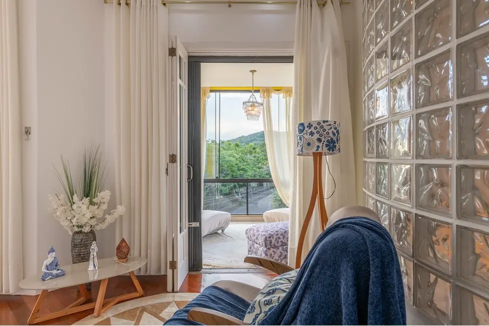 Foto 3 de Casa com 4 quartos à venda, 607m2 em Ipanema, Porto Alegre - RS