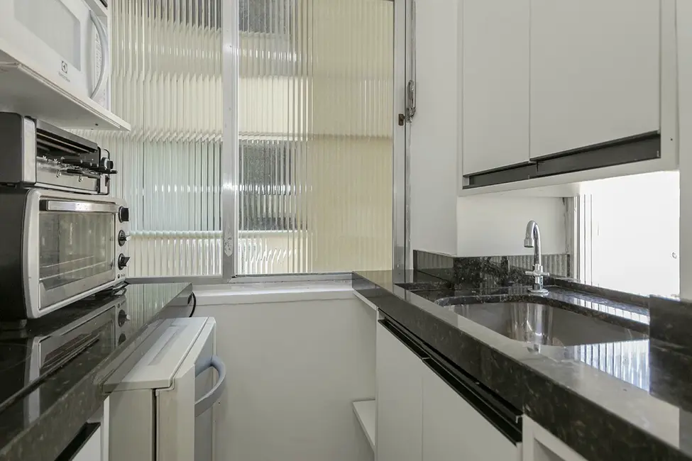 Apartamento com 2 quartos à venda, 45m2 em Centro Histórico, Porto Alegre - RS - imagem 7 Foto 7 de Apartamento com 2 quartos à venda, 45m2 em Centro Histórico, Porto Alegre - RS