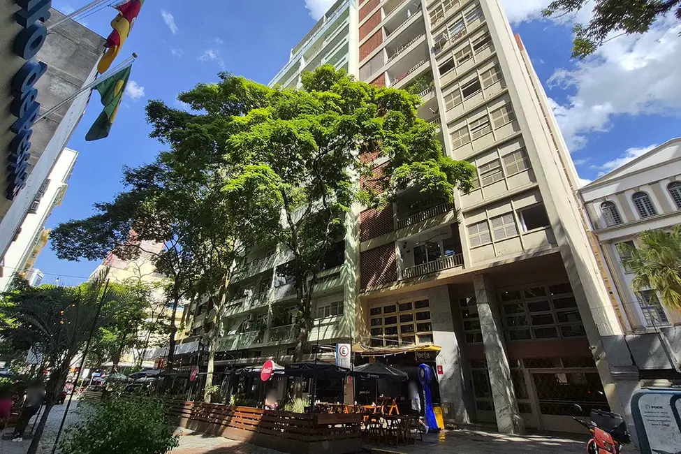 Apartamento com 2 quartos à venda, 45m2 em Centro Histórico, Porto Alegre - RS - imagem 1 Foto 1 de Apartamento com 2 quartos à venda, 45m2 em Centro Histórico, Porto Alegre - RS