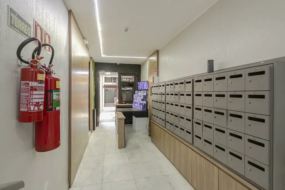 Apartamento com 2 quartos à venda, 45m2 em Centro Histórico, Porto Alegre - RS - imagem 4 Foto 4 de Apartamento com 2 quartos à venda, 45m2 em Centro Histórico, Porto Alegre - RS